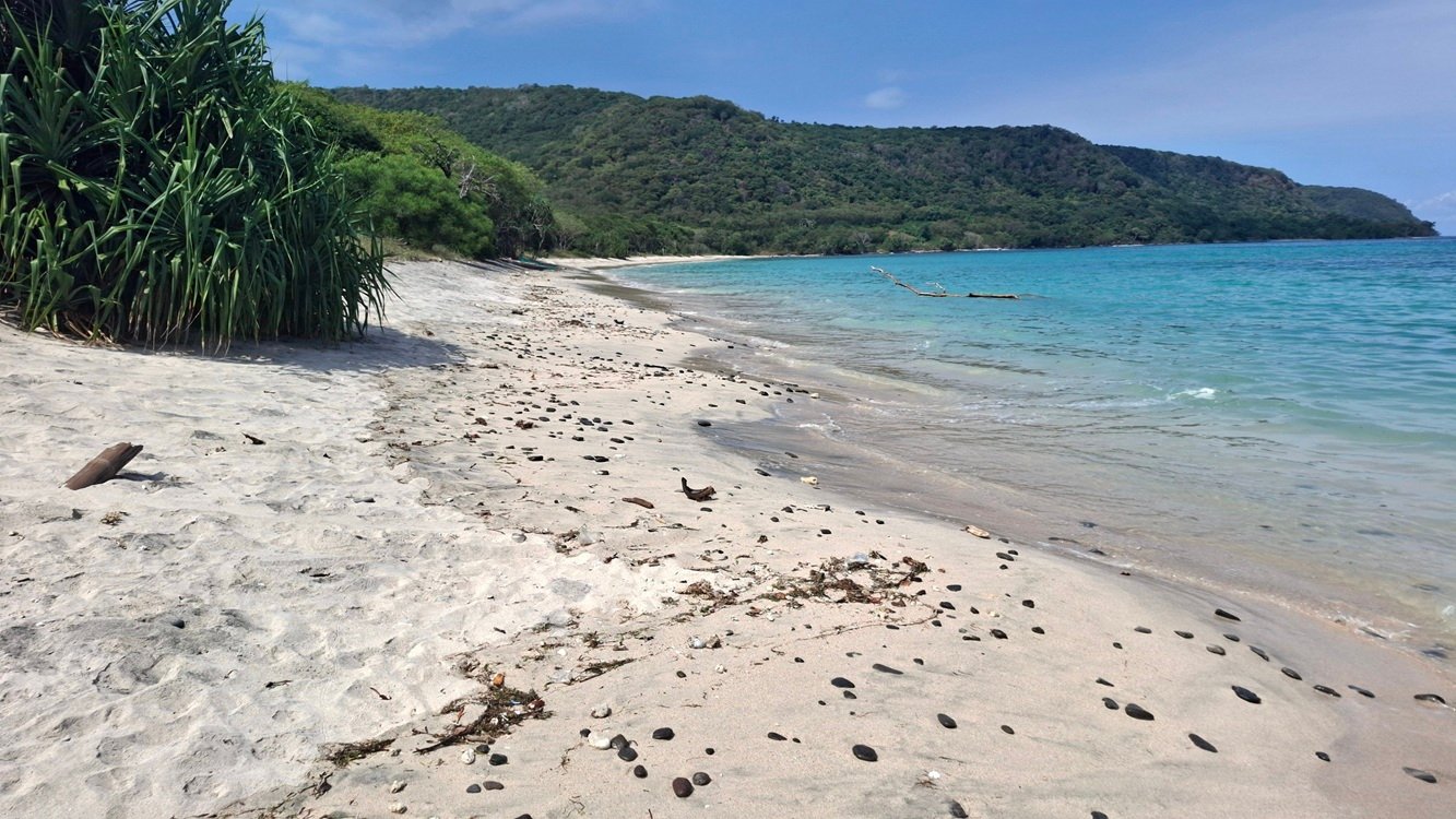 Pasir Keindahan Pantai Riangsunge
